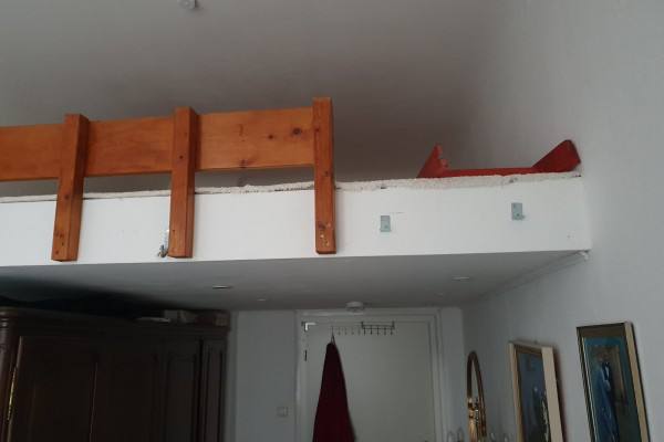 Abriss einer Zwischendecke